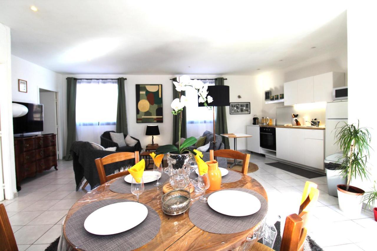 Pyramidhome By Les Bastidons De L'Isle Esterno foto